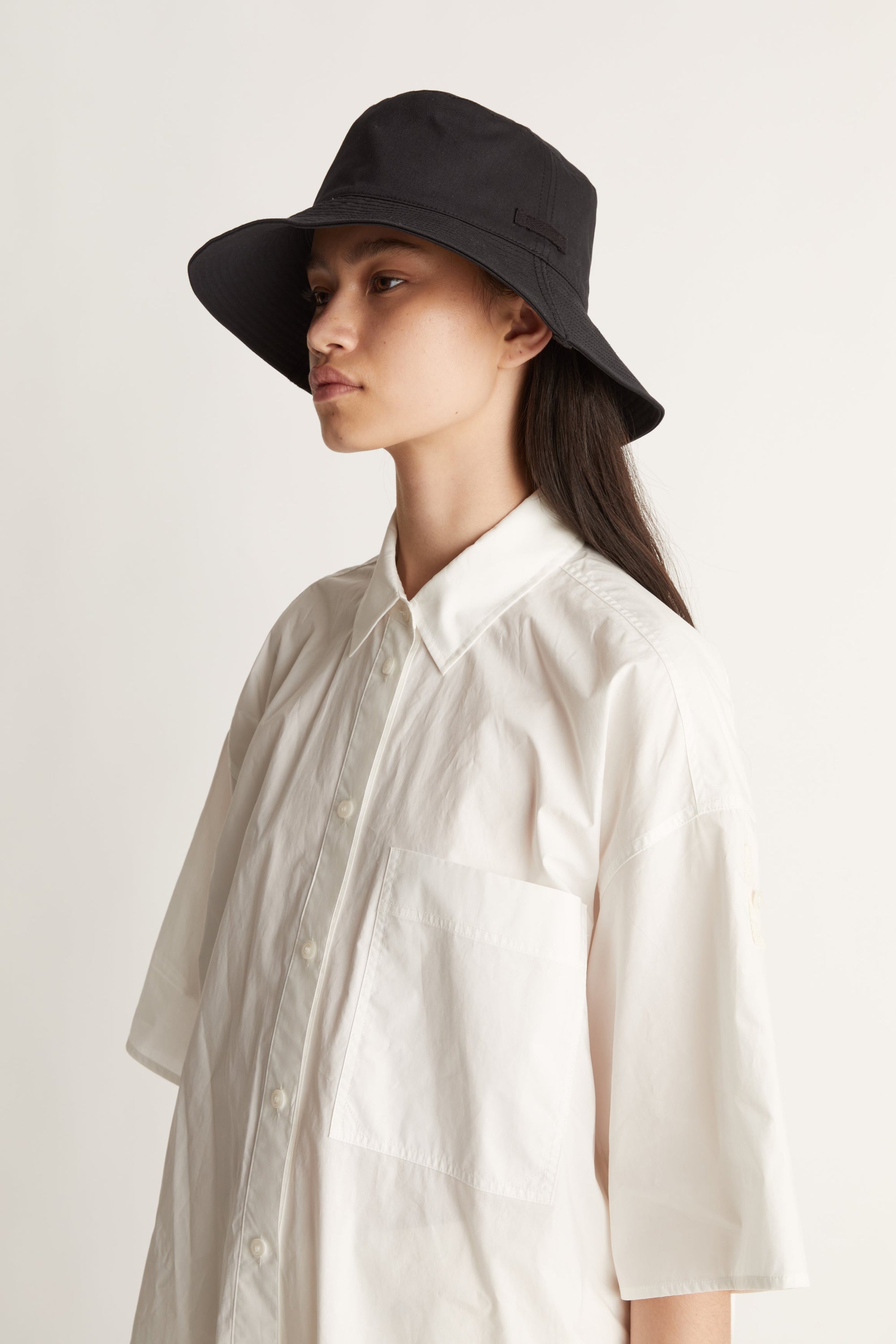 LM Workroom Hat in Black