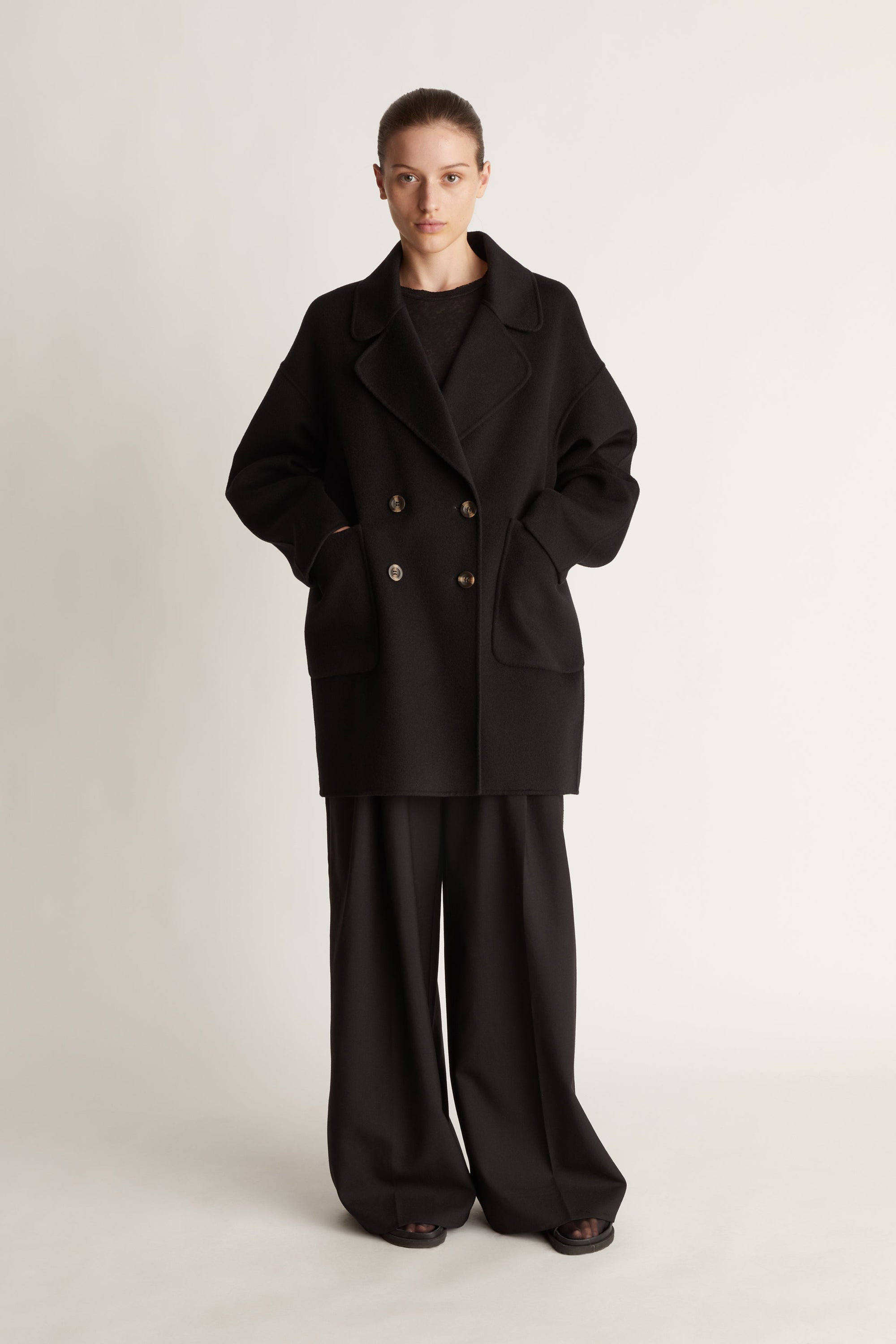 Florentine Cashmere Pea Coat in Black