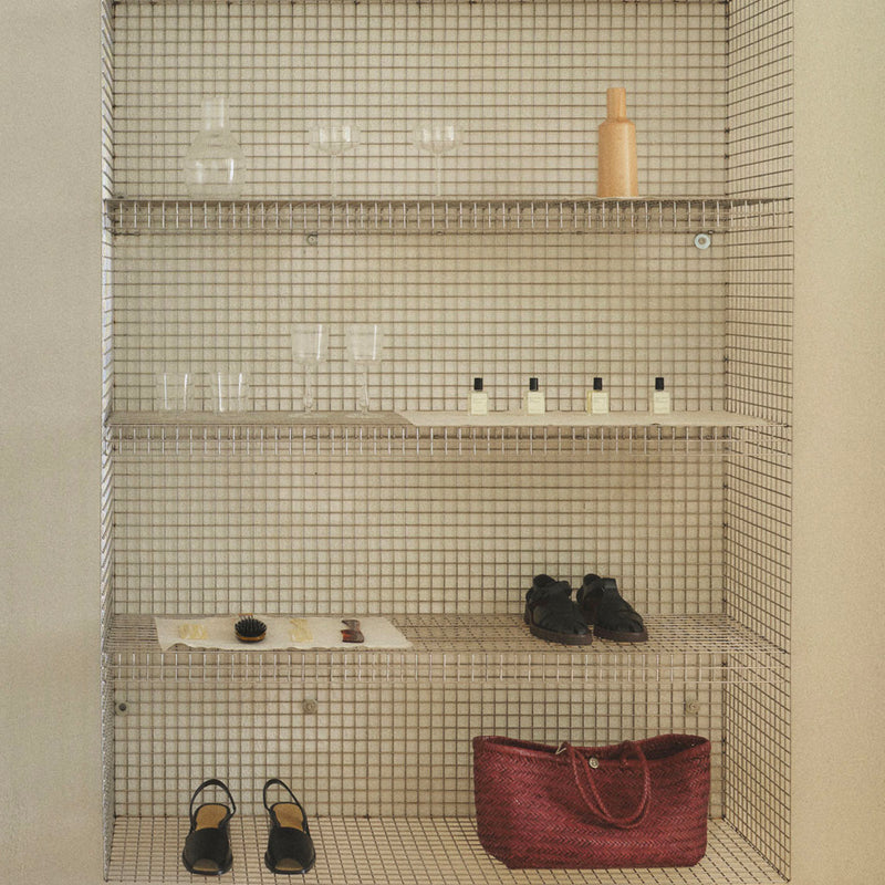 SHOP LIVING