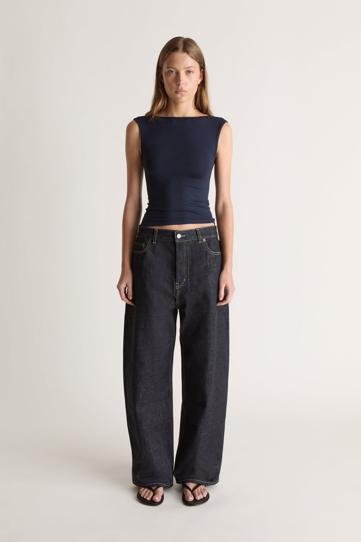 Recline Bateau Sleeveless Tank in Navy