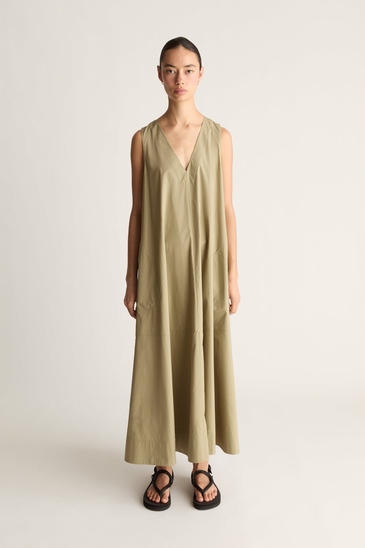 LM Poplin Apron Dress