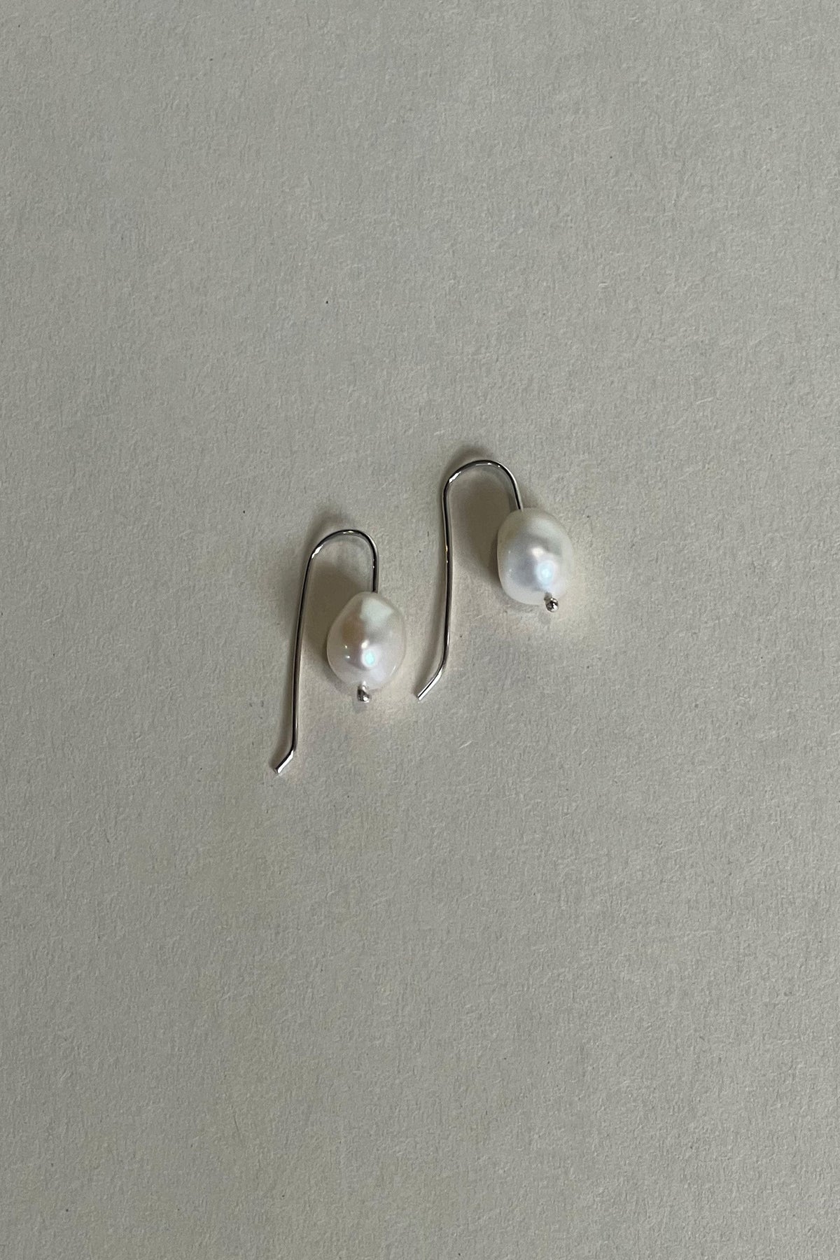 Small Perlita Earrings